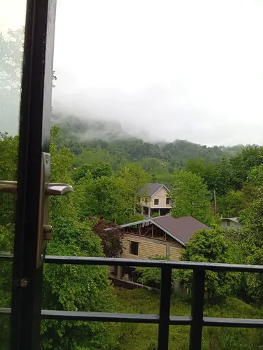 تصویر 10 - کلبه سوئیسی افرا در  لاهیجان